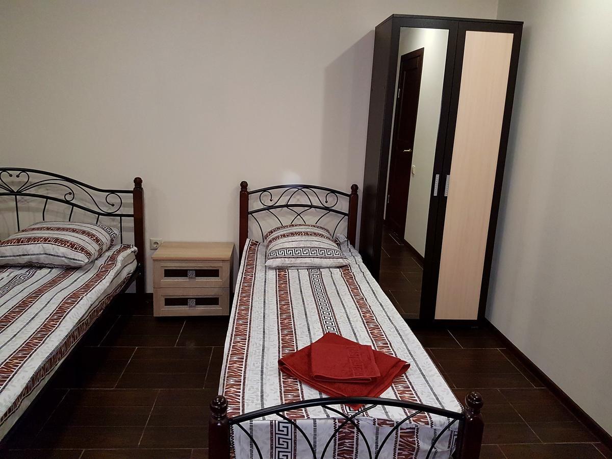 Guest House Black Sea Pizunda Ngoại thất bức ảnh