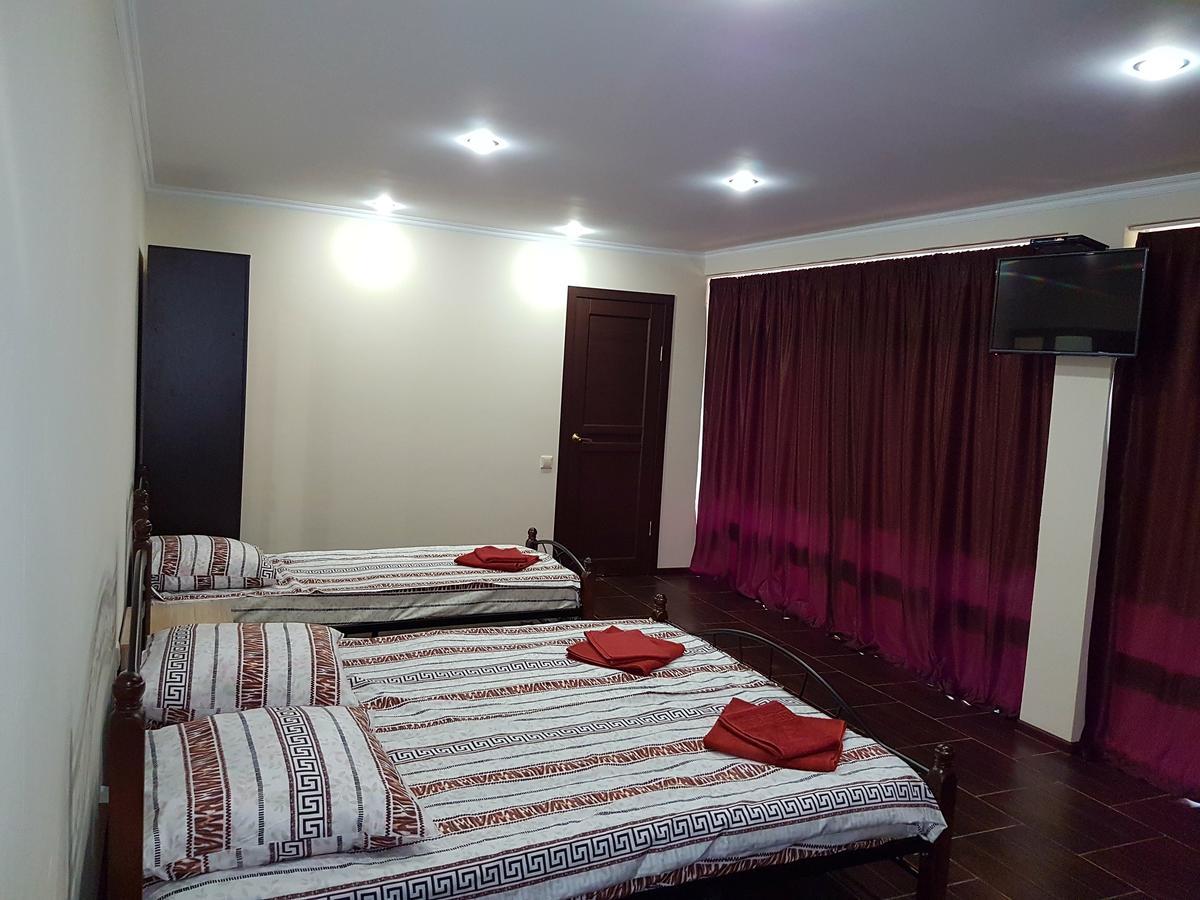 Guest House Black Sea Pizunda Ngoại thất bức ảnh